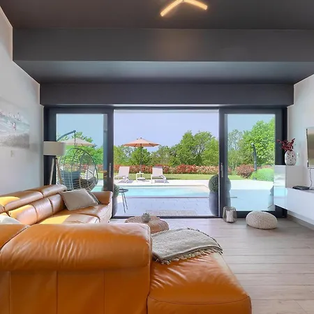 Mala Oaza Ferienhaus *
