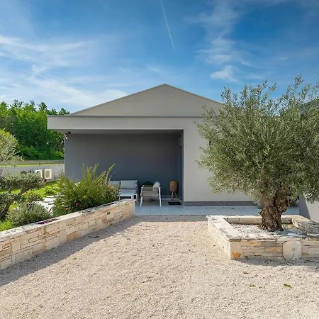 Casa Di Matteo Holiday home Sveti Petar u Sumi